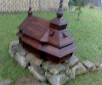 Miniatúry drevených kostolíkov